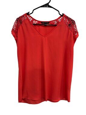 Zac & Rachel Red Polyester Blend Lace Shoulder V-Neck Blouse SZ Large Preppy Chi